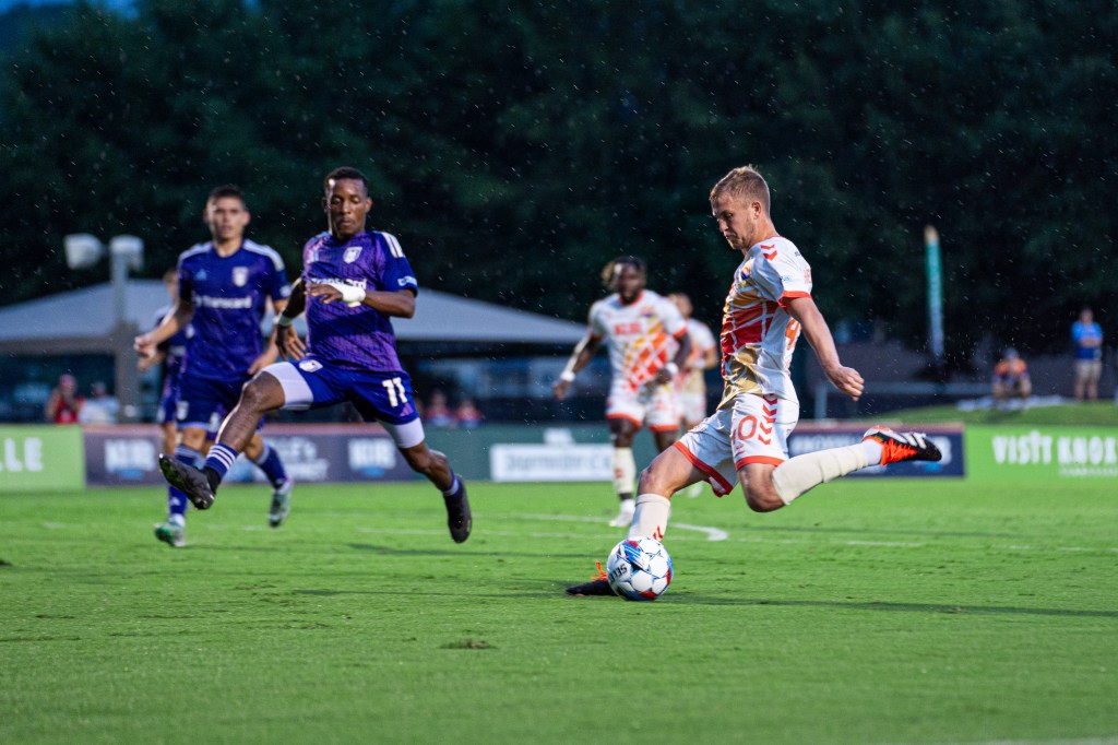 One Knox defeats Chattanooga