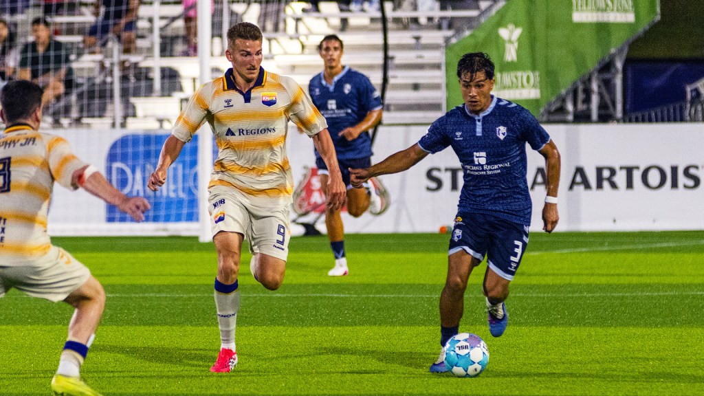 One Knoxville SC was well represented for the Week 8/9 USL League One Team of the Week with Denis Krioutchenkov, Babacar Diene and Ian Fuller all receiving honors.