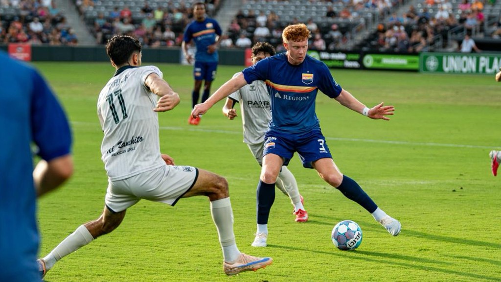 An early goal wasn't enough as One Knoxville SC falls to AV Alta FC, 3-2, for its first loss in two months.